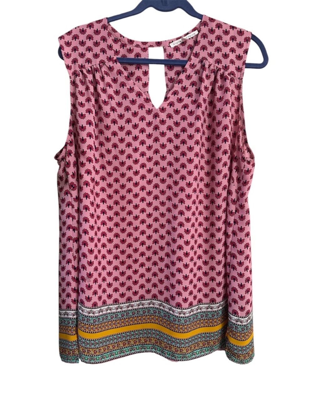 Violet & Claire Pink Sleeveless Keyhole Blouse with Multicolor Border Size 2X